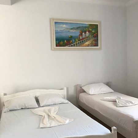 Alfa Apartaments Sarandë Exterior foto